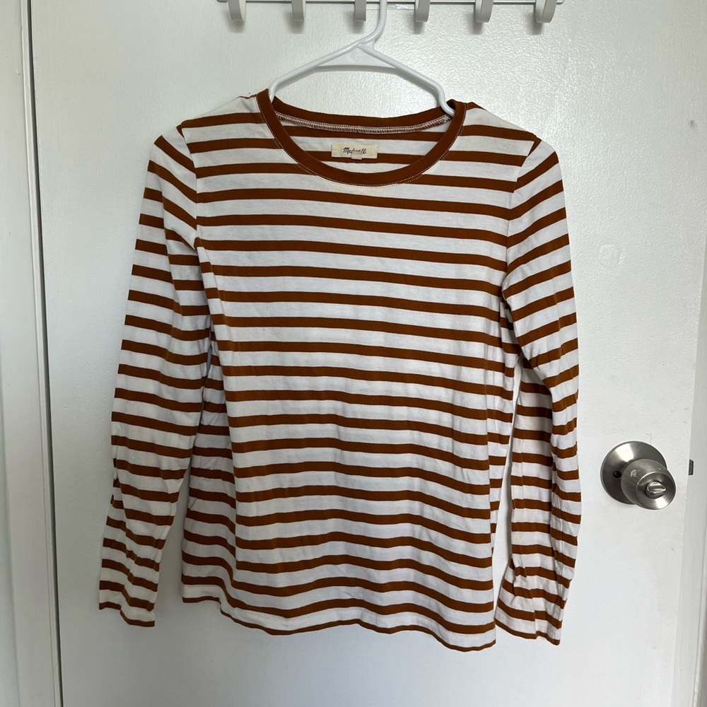 Long sleeve tee